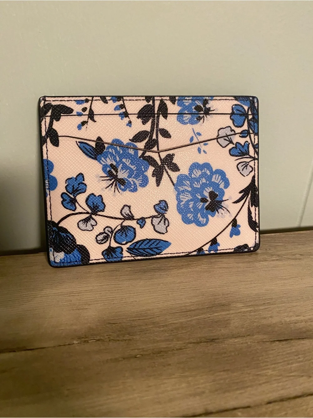 NWT kate spade Blue Floral Card Holder